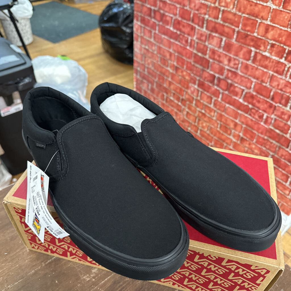 NWT Vans Slip On Sneakers black Size 13 M