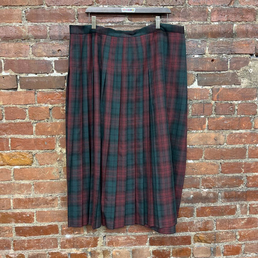 Essence Pleated PLaid midi Skirt red Green Size XXL