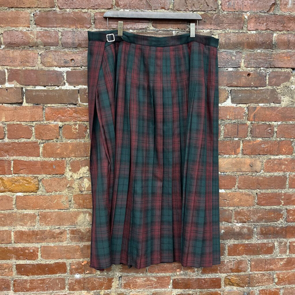 Essence Pleated PLaid midi Skirt red Green Size XXL