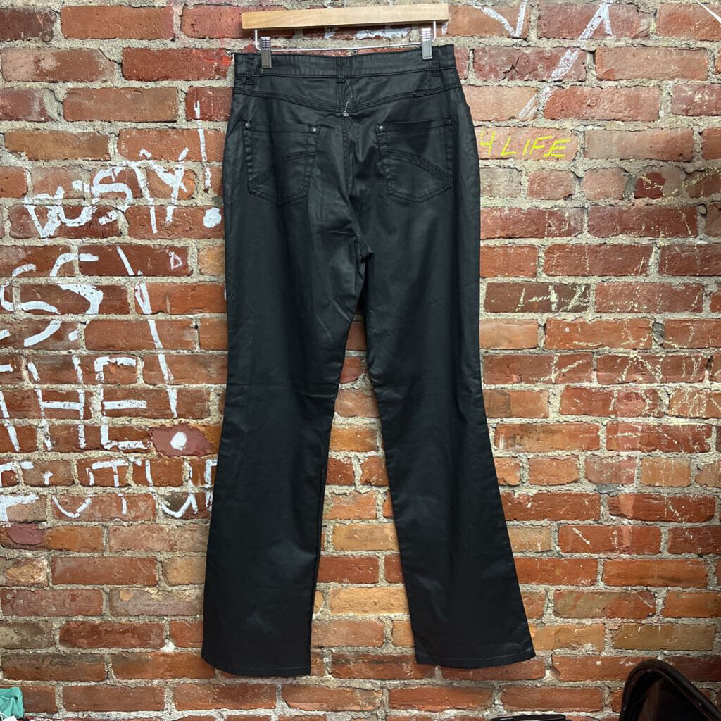 NWT FDJ Flare Pants black Size 6