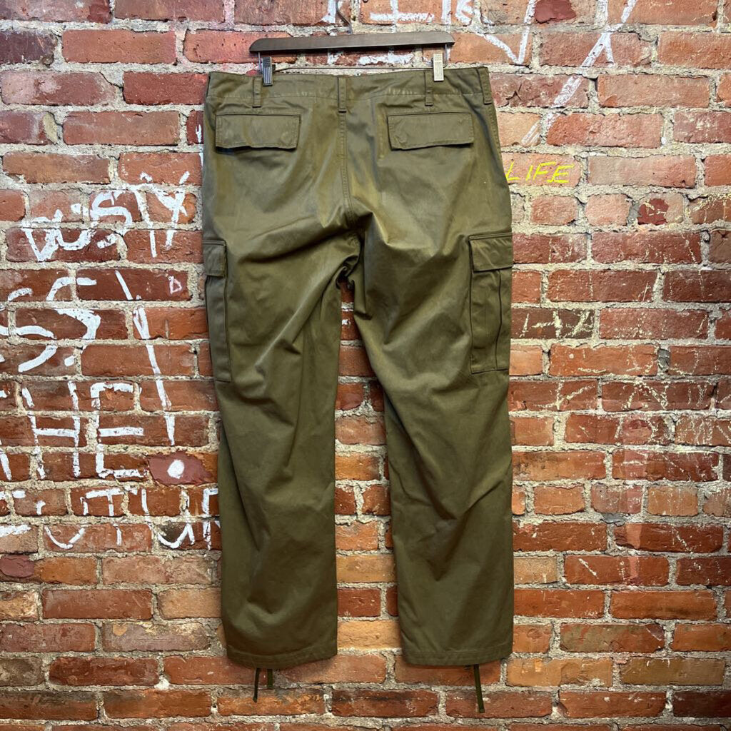 Ten C Cotton Cargo pants Green size 52