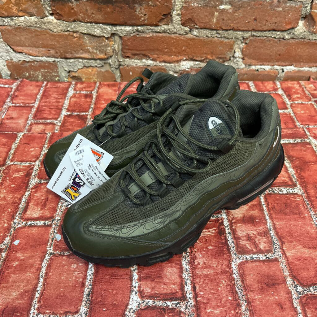 Nike Air Max 95 Cargo Green Sneakers Size 9.5M