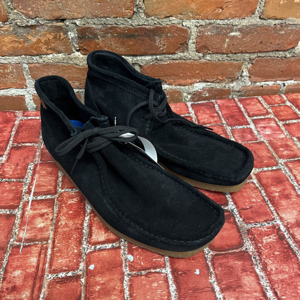 Clarks Black Suede Wallabees Size 13M