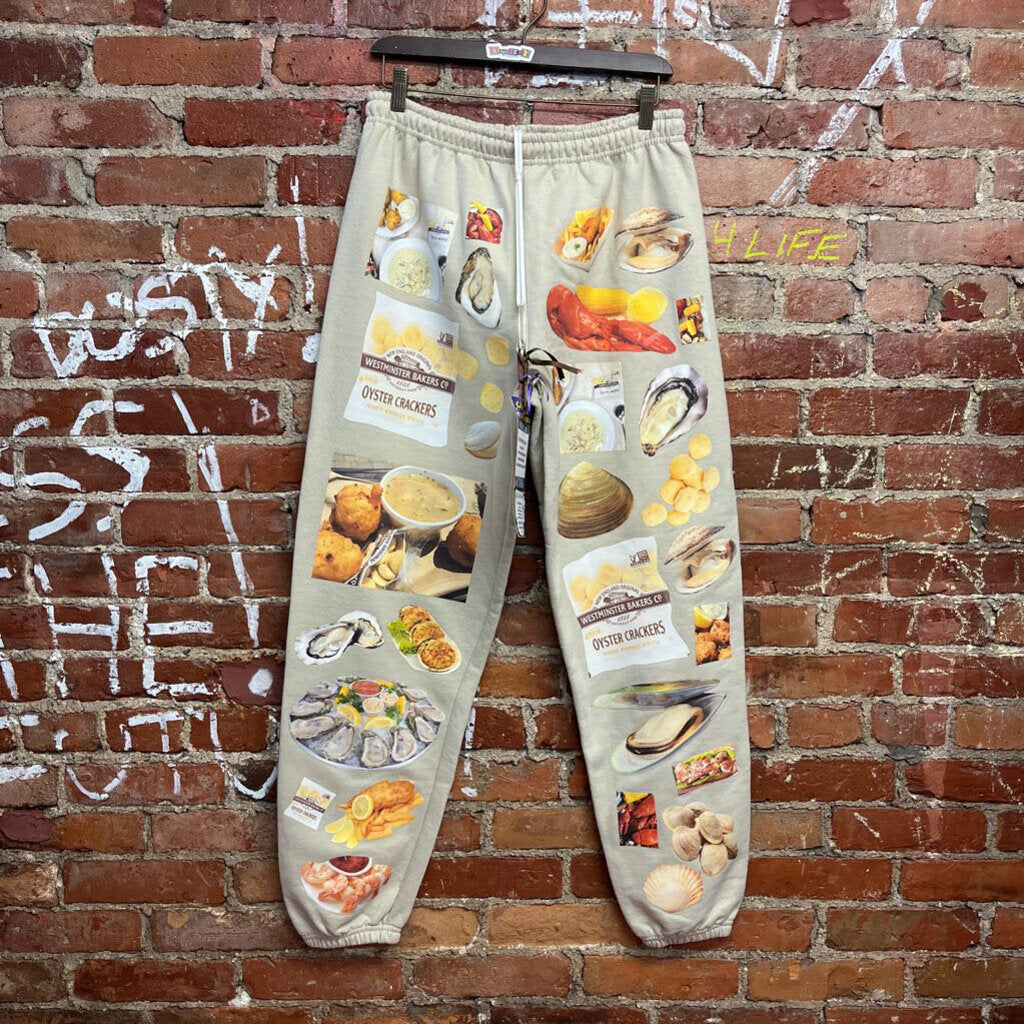 Local Art AOP Clam Bake Sweatpants beige Size M