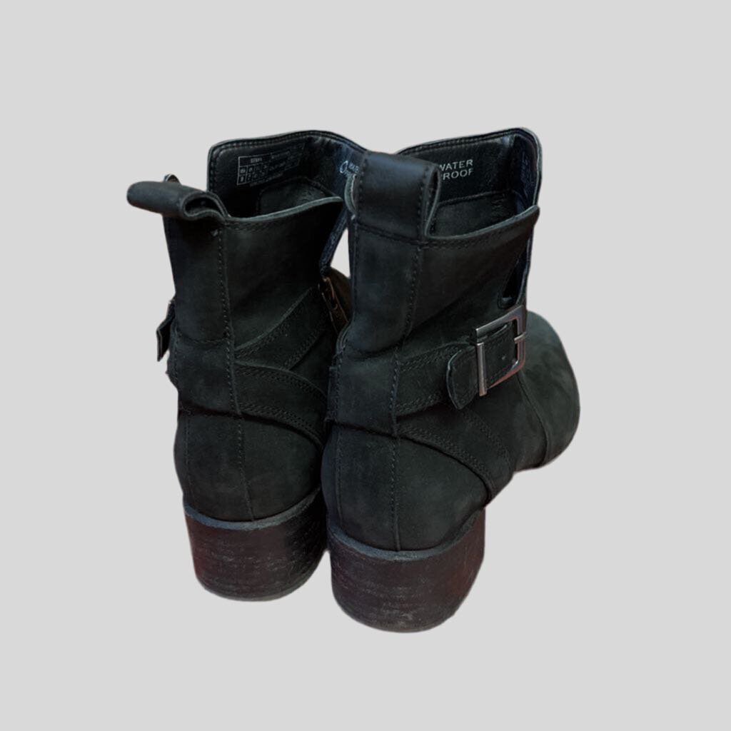 Vionic Ankle Boots Black 9