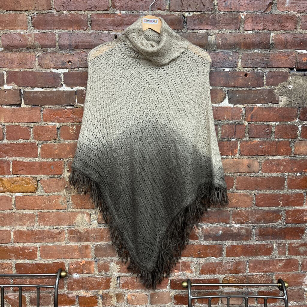 Knit Poncho Brn OS