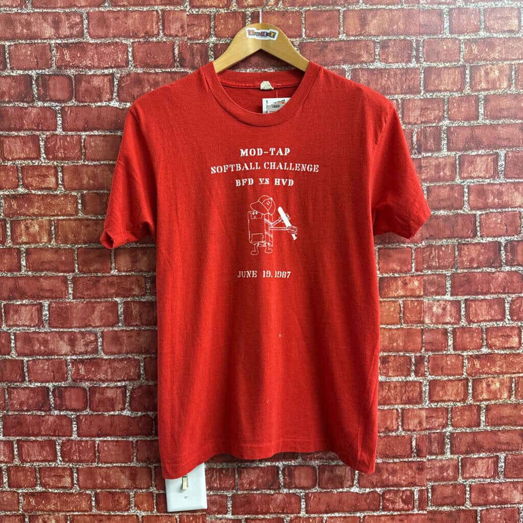 VTg 80s Softball tee Red Men’s Size L