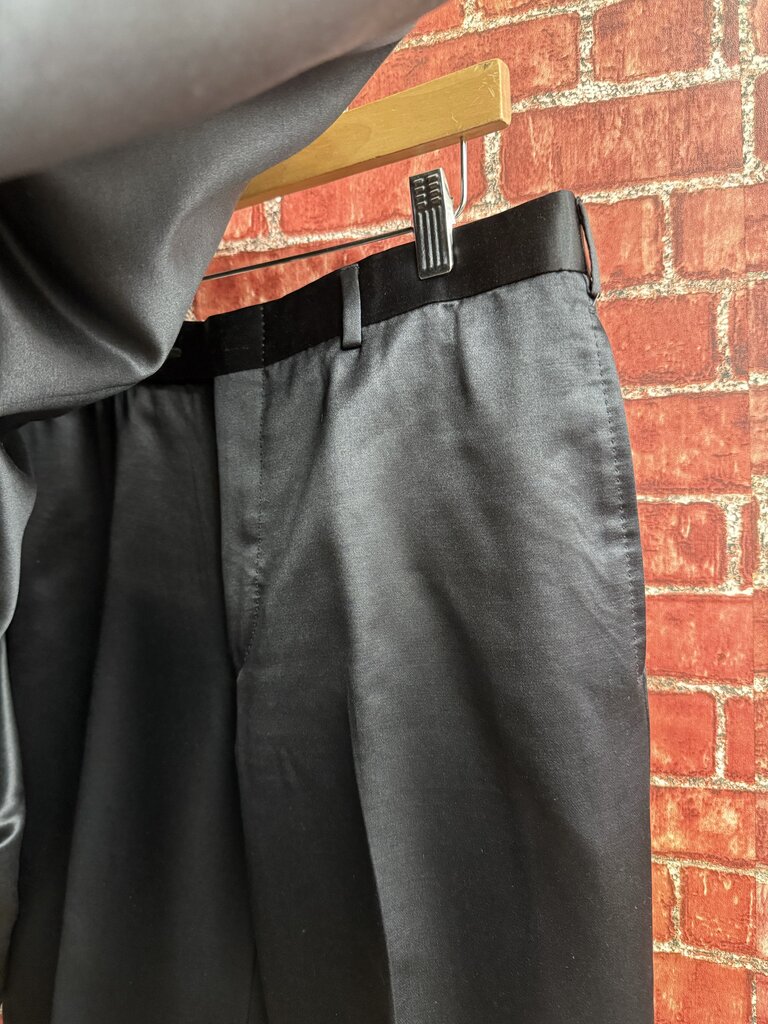 Valentino 2 Piece Suit Black Satin Men’s Size 40R Pants Size 32