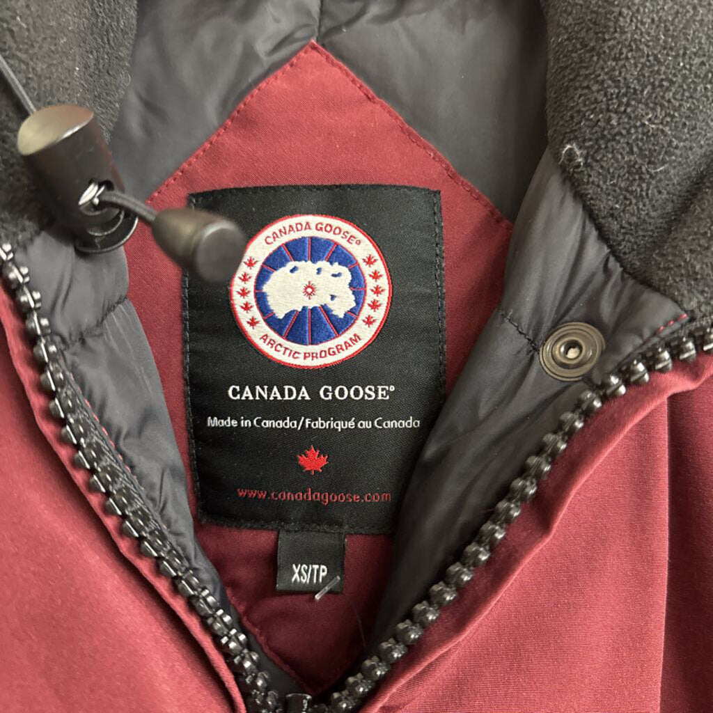 Canada Goose AS IS puffer Maroon Ladies Size XS