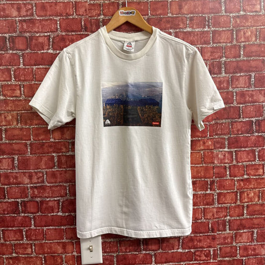 Supreme Nike ACG Tee City Scape White/Multi Size S