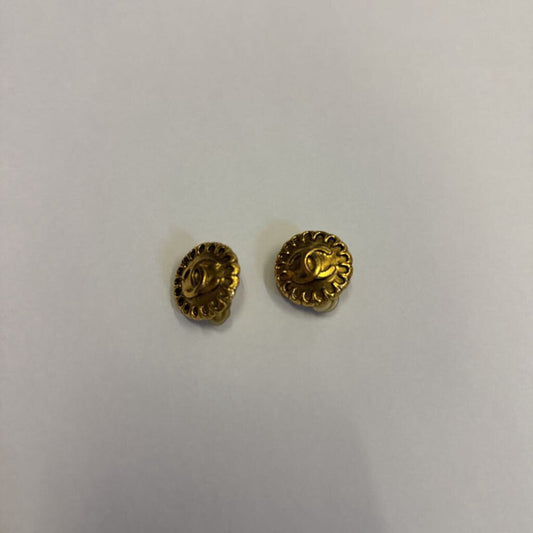 Chanel VTG Clipons Logo Flower Gold