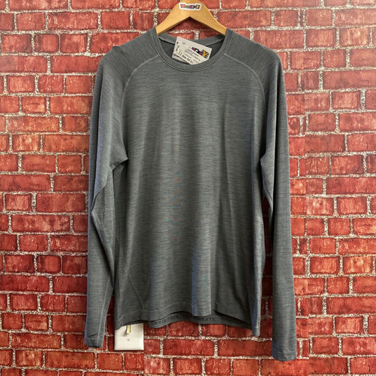 Lululemon Grey LS Athletic Top Men’s Size L