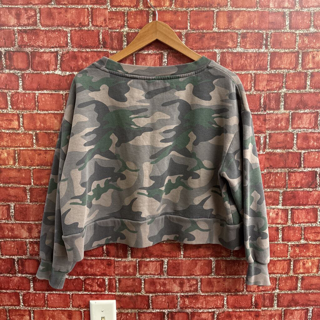 Spalding Cropped Camo Crewneck Size D7(S)