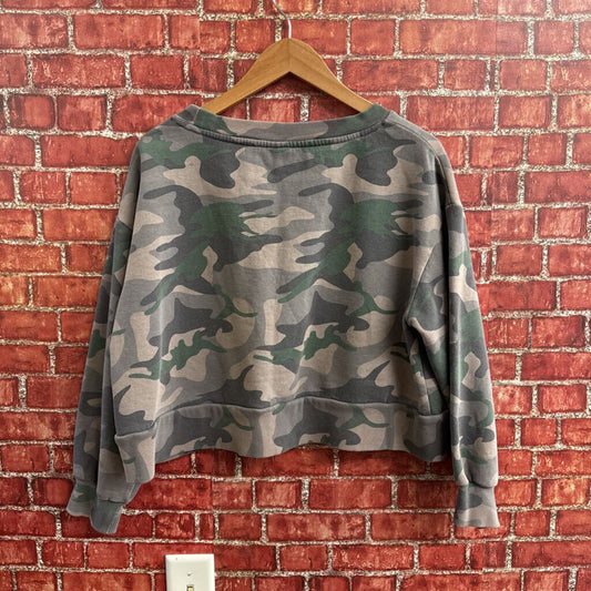 Spalding Cropped Camo Crewneck Size D7(S)