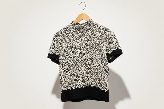 St John Evening Black/White Paisley Pattern Knit Top Size 4