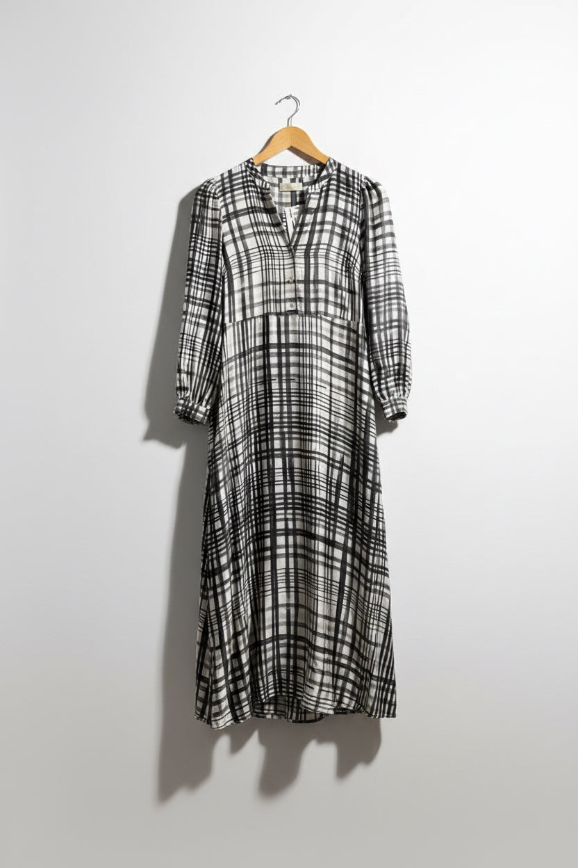 Momoni Silk Maxi Dress Printed Black/White Size 38