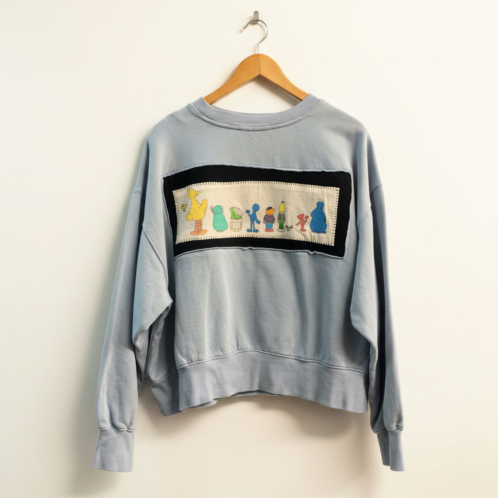 Re_Anna_Mated x Old Navy Crewneck Sesame Street Graphic Blue/Multi Size XL