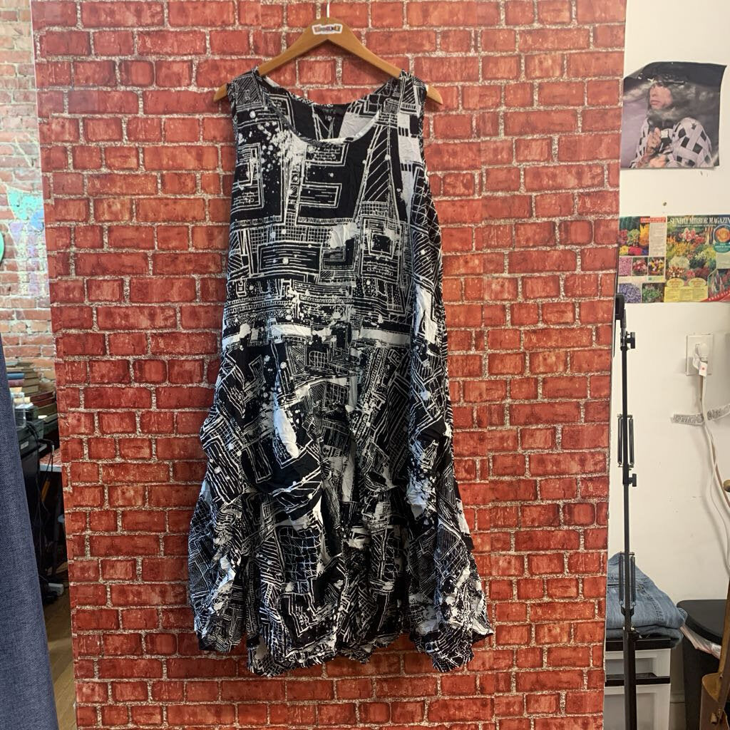 Comfy USA Maxi Dress Tank Abstract Black/White Size XL