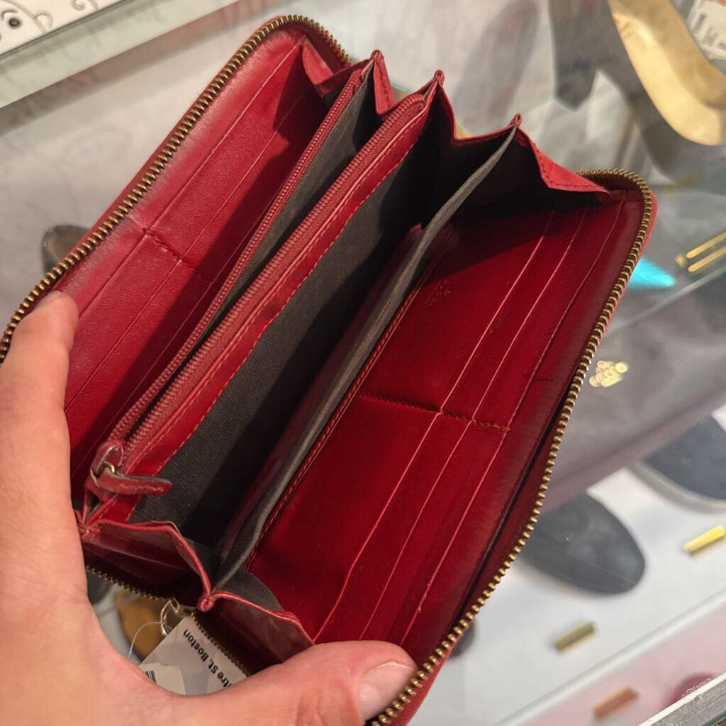 Gucci Monogrammed Wallet Zipper Red