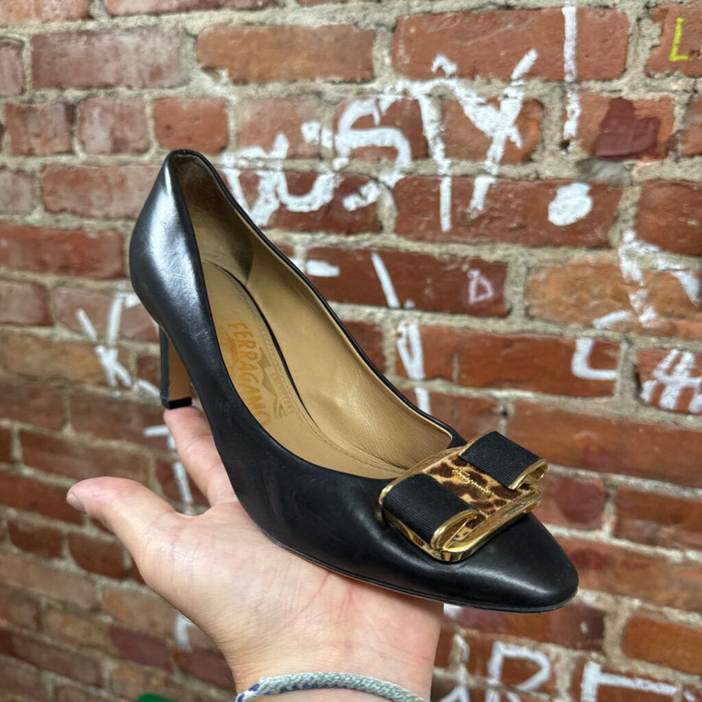 Salvatore Ferragamo Cheetah Pattern Bow Toe Heels Black Leather Size 6.5L