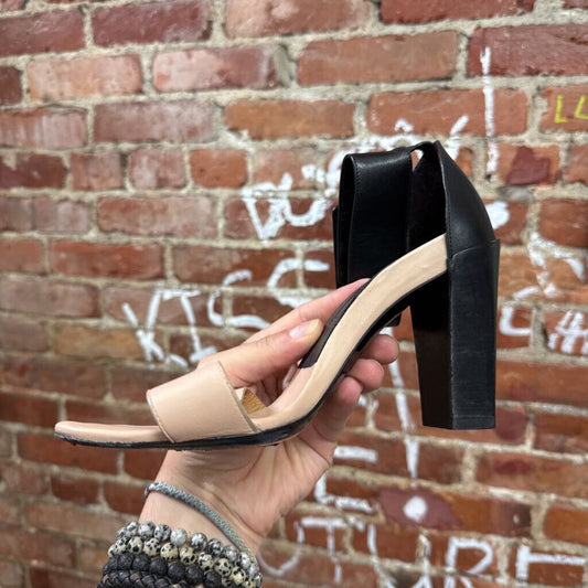 Chloe 2-Tone Pumps Heels Pink and Black Ankle Strap Size 36.5