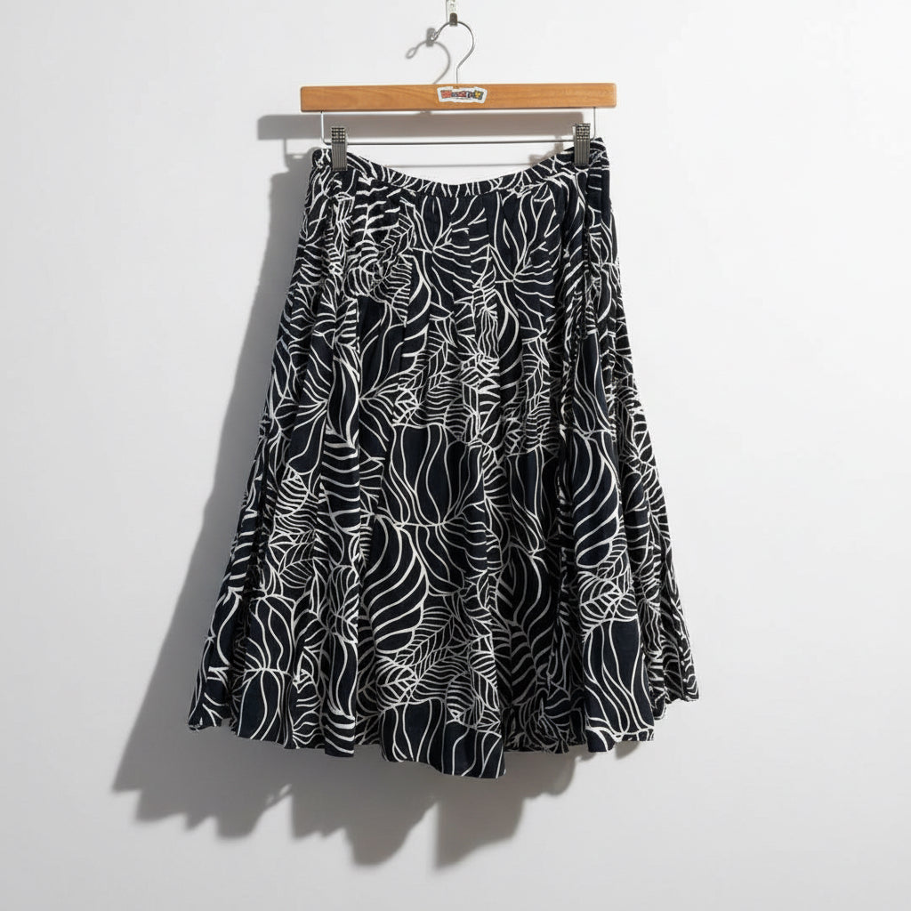 Casual Studio Midi Skirt Leaf Patterned Navy/White Size M