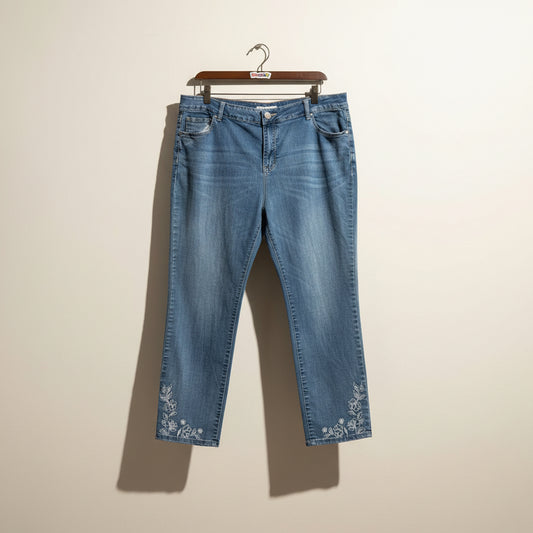 Avenue Jeans Capri Embroidered Flowers Blue Size 20