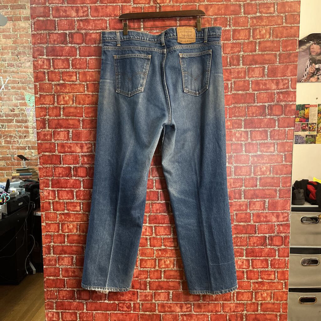 Vintage Levis 518 Blue Jeans Size 42x30