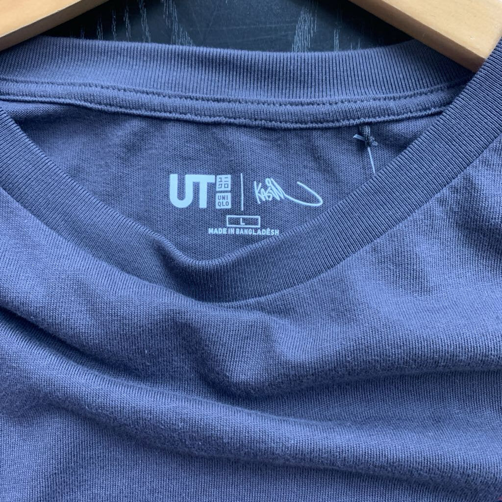 Uniqlo x Pop Mart grey graphic tee additional view