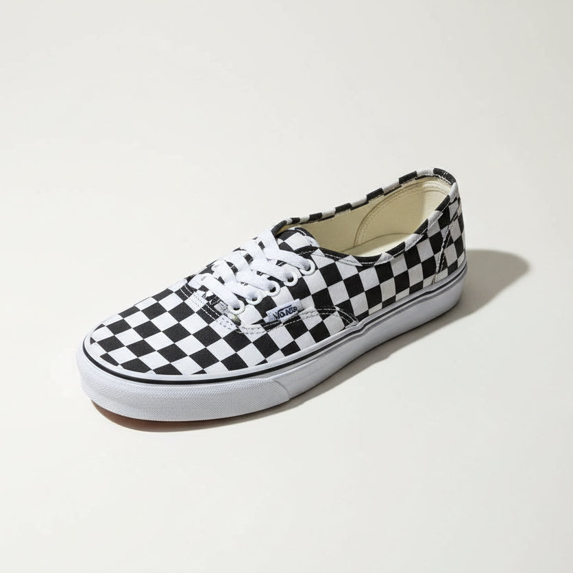 Vans black white low top sneakers with checkerboard laces size 7.5M 9L