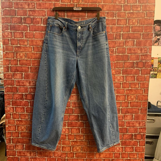 American Eagle Barrel Leg Jeans Blue Size 12