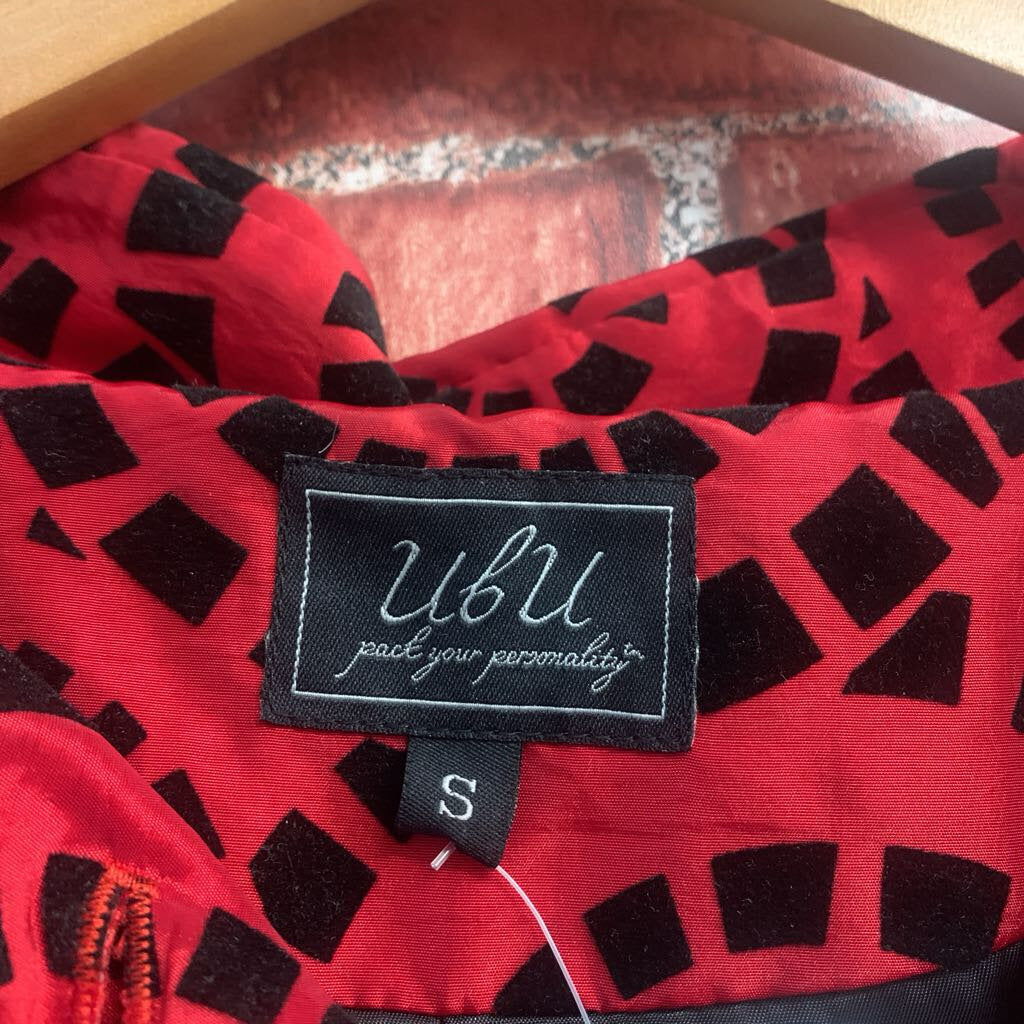 UbU Geometric Ring Print Light Jacket Red/Black Ladies Size S