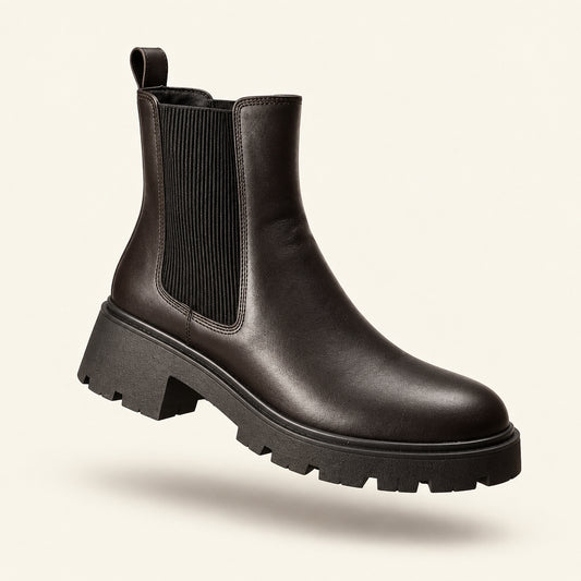 Steve Madden Chelsea Boots Faux Leather Black Size 10L *HAS BOX*