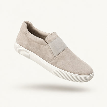 Vince. Slip On Shoe Suede Taupe Size 10L *HAS BOX*