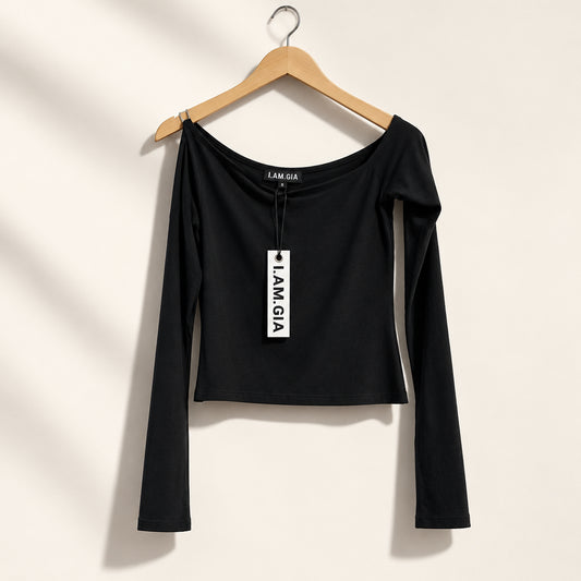 NWT I Am Gia Black Metal Buckle LS Top Ladies Size S