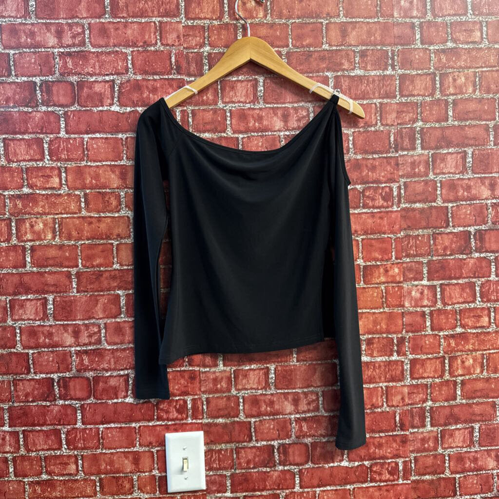 NWT I Am Gia Black Metal Buckle LS Top Ladies Size S