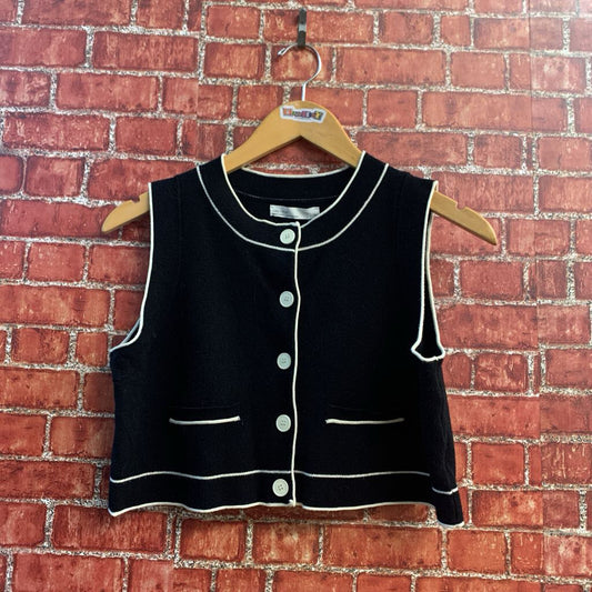 Oak + Fort Vest Crop Button Up Black/White
