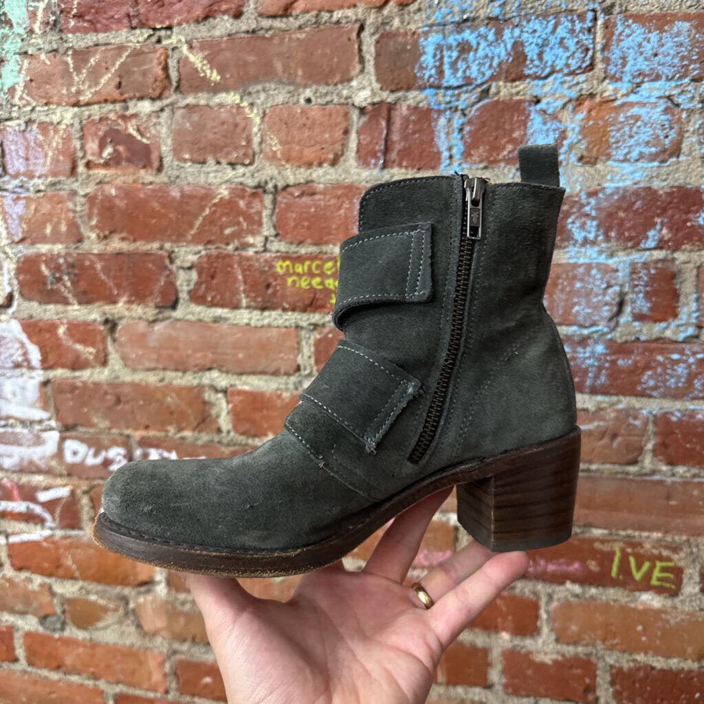 Frye Sabrina Grey Ankle Boots Size 8L