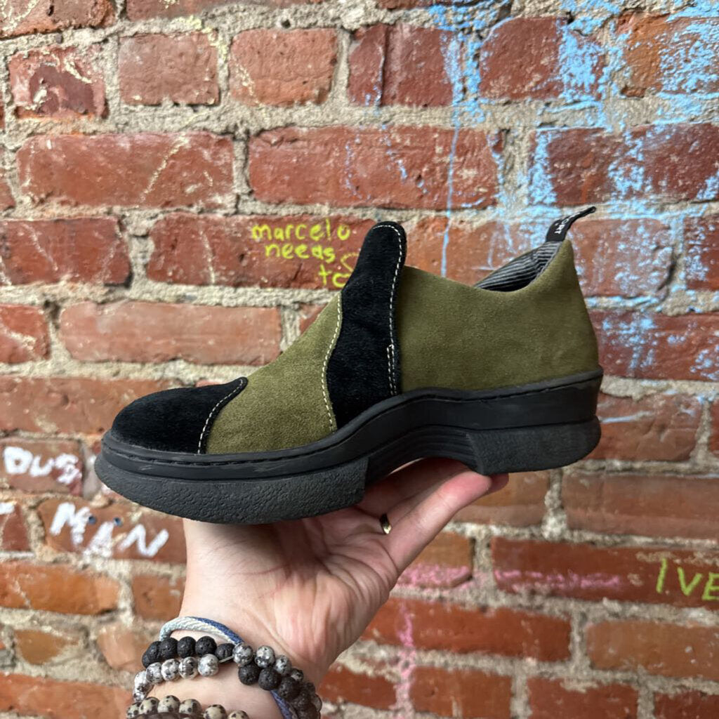 Giraudon Sport Green & Black Suede Shoes Size 38 (8L)
