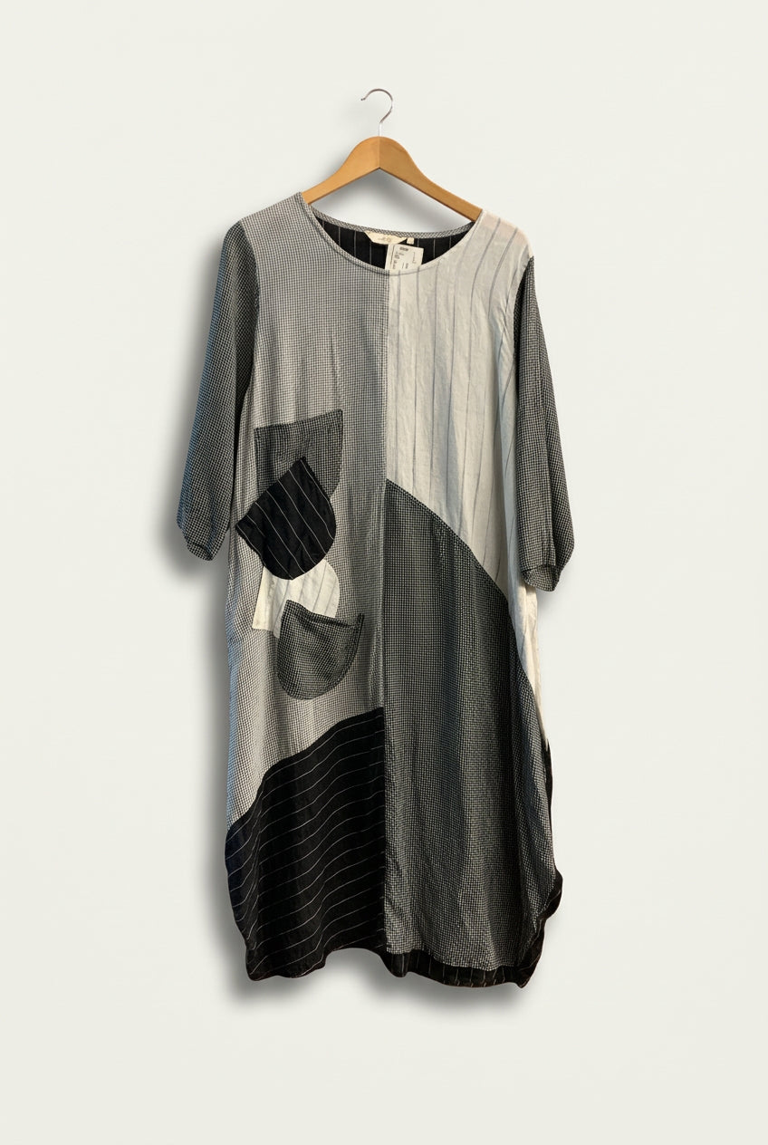 Cheyenne Multi Pattern Midi Dress B&W Ladies Size L/XL