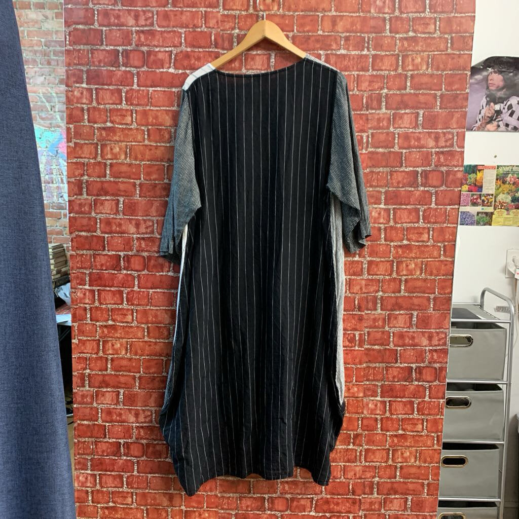 Cheyenne Multi Pattern Midi Dress B&W Ladies Size L/XL
