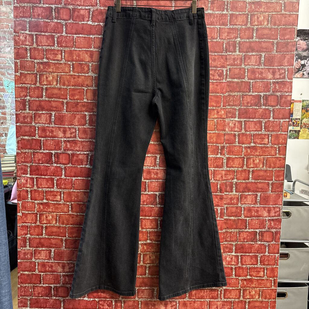 Vibrant Jeans Flare Cut Black Size13