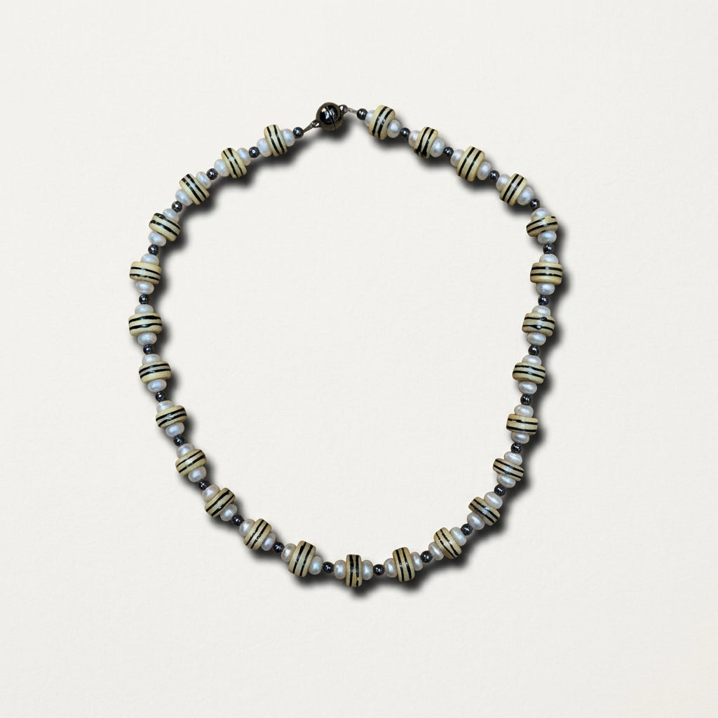 Magnetic Clasp Necklace Beads Pearls Yellow/White/Slate