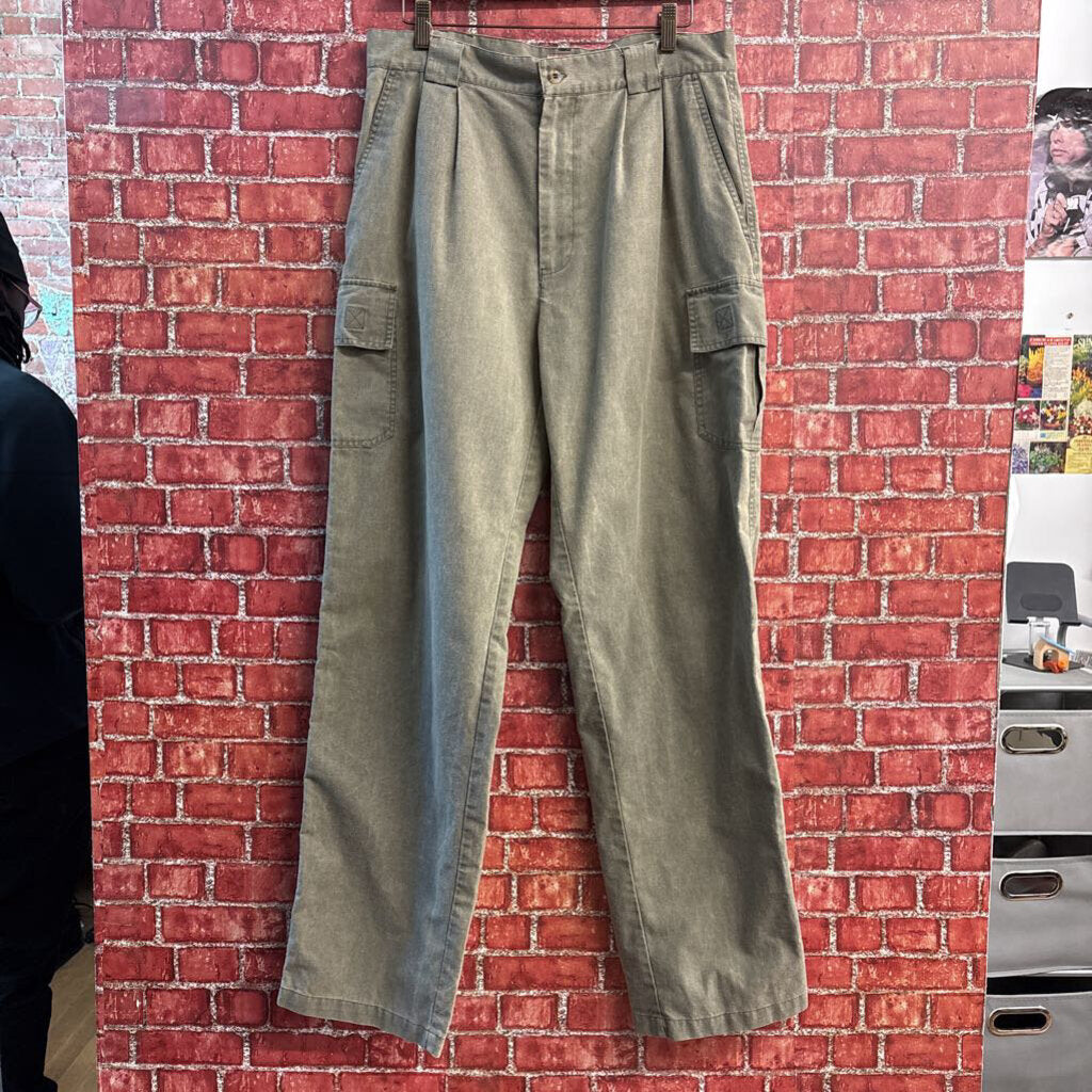 Vintage Bugle Boy Pleated Cargo Pants Olive Size 34