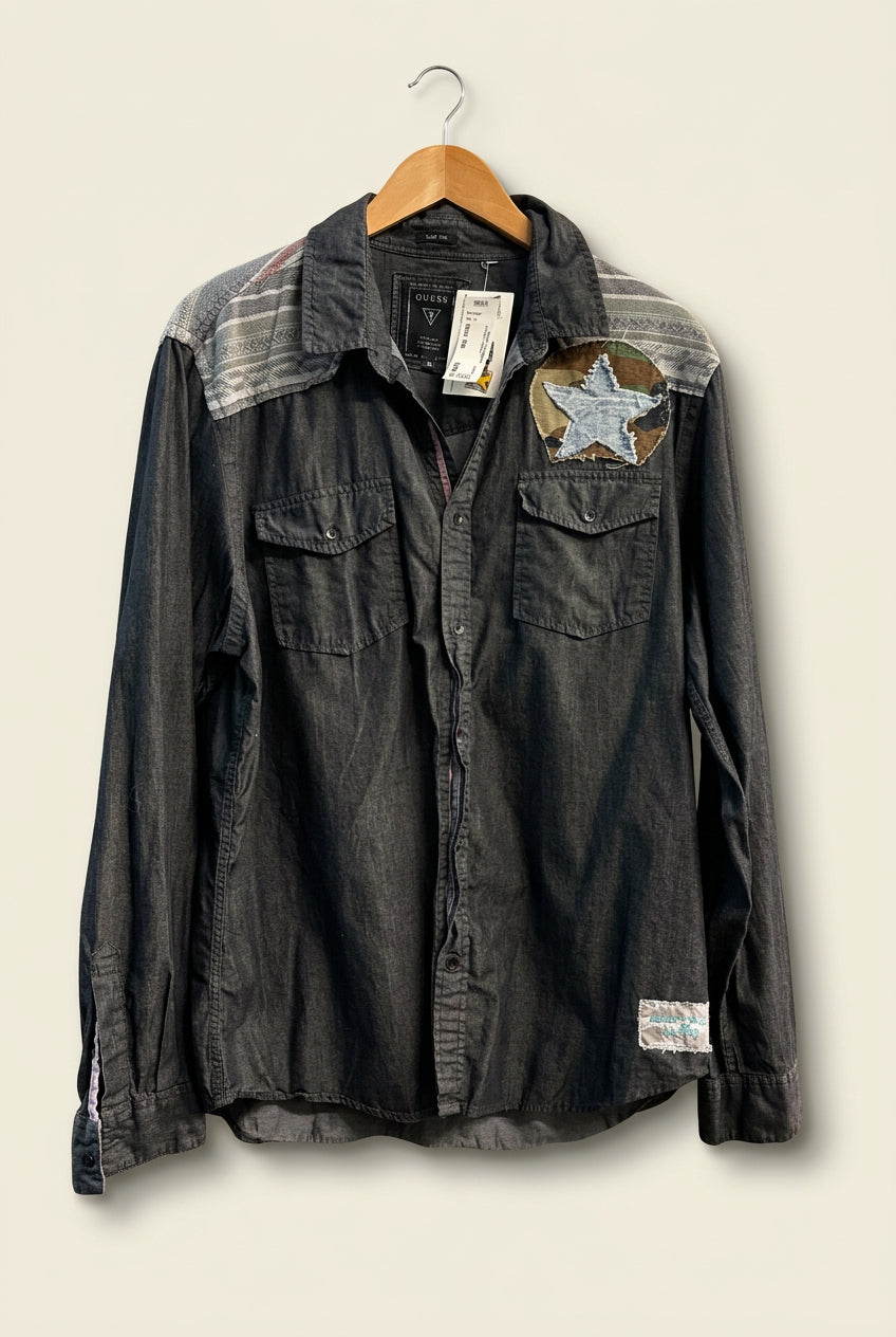 Guess Button Up Star Patchwork Jean/Blue/Red/Camo Men’s Size XL