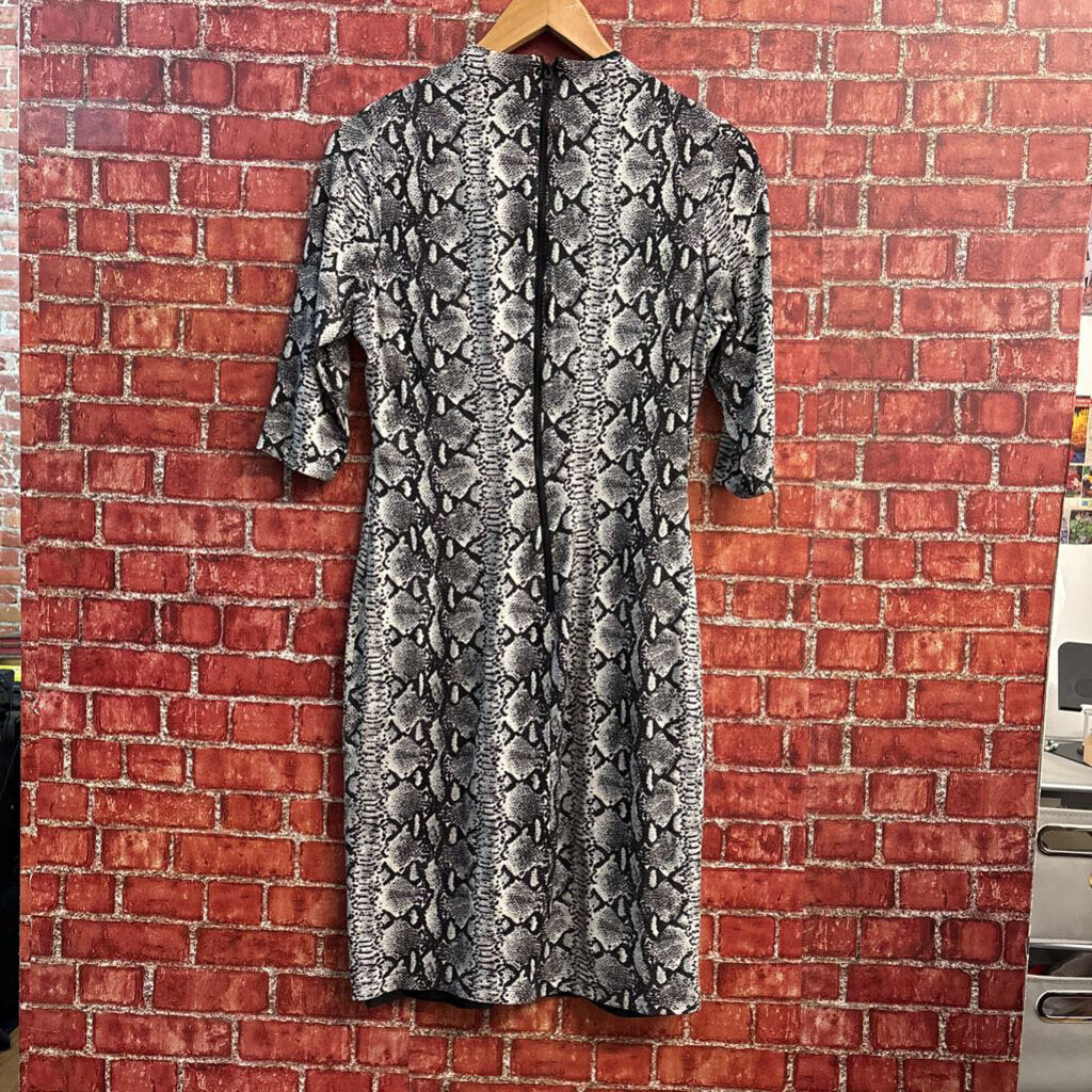 Alice + Olivia Dress Midi length Long Sleeve Snake Print Black/White Ladies Size 8