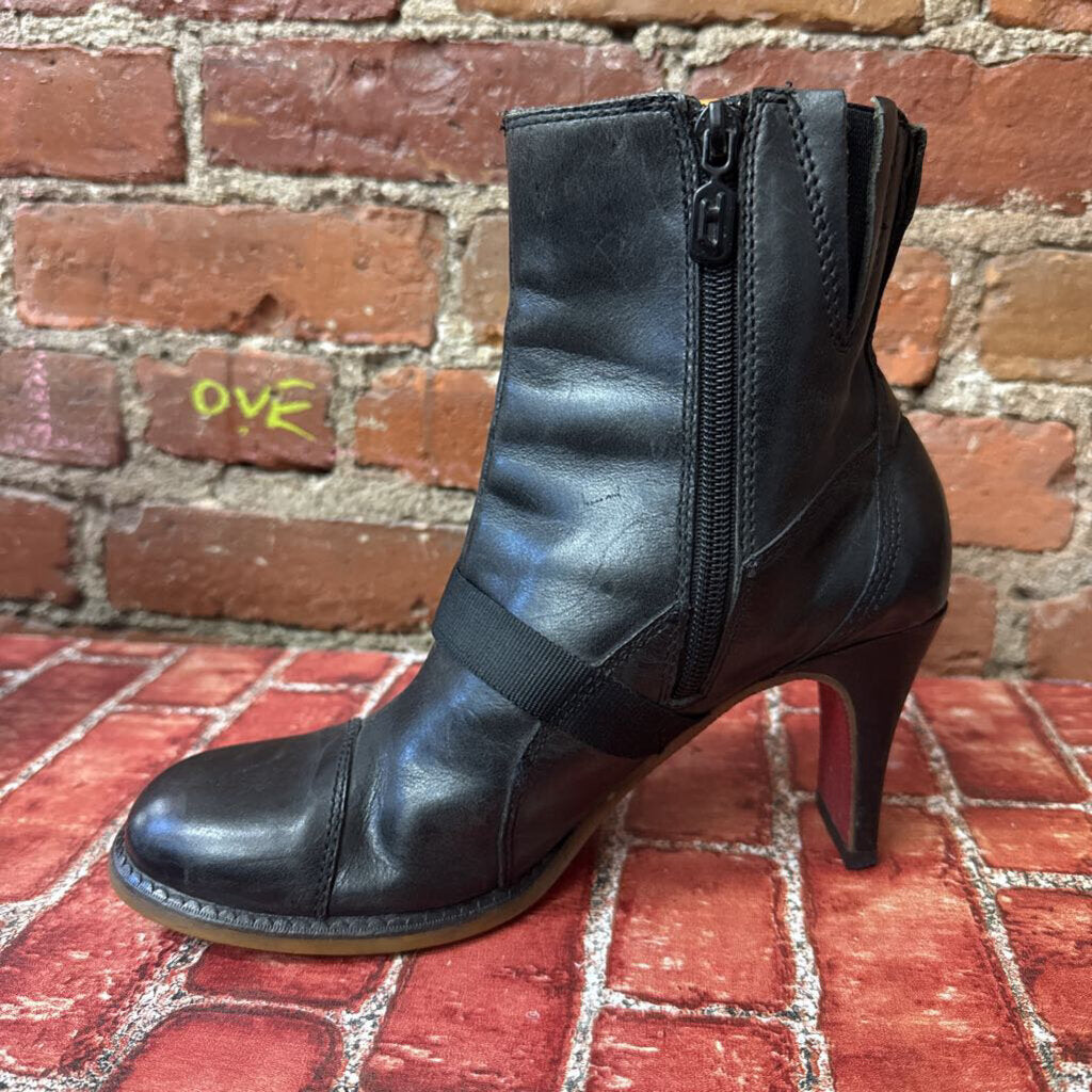 Diesel Vintage Side Zip Heel Black Ankle Boots Size 7.5L