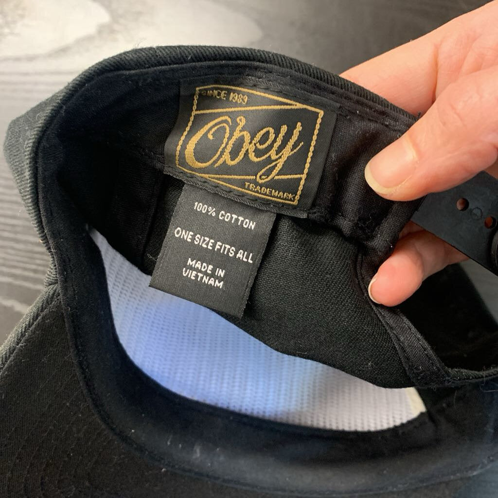 OBEY Worldwide Adjustable Cap Flat Brim Black/White