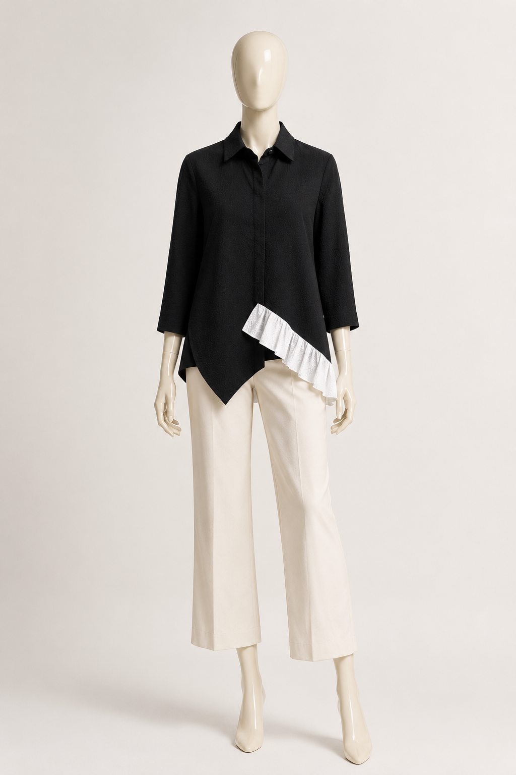 ROE Long Sleeve Blouse With Collar Textured Black/White Ladies Size 2