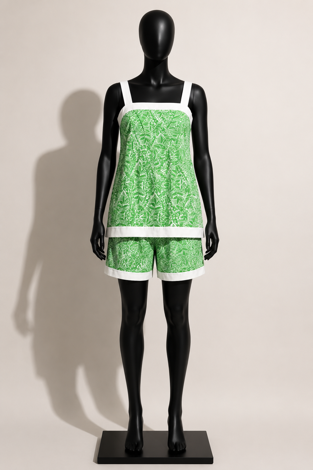 Lilly Pulitzer Tunic Tank/Shorts Set Leaves Green/White Size 8